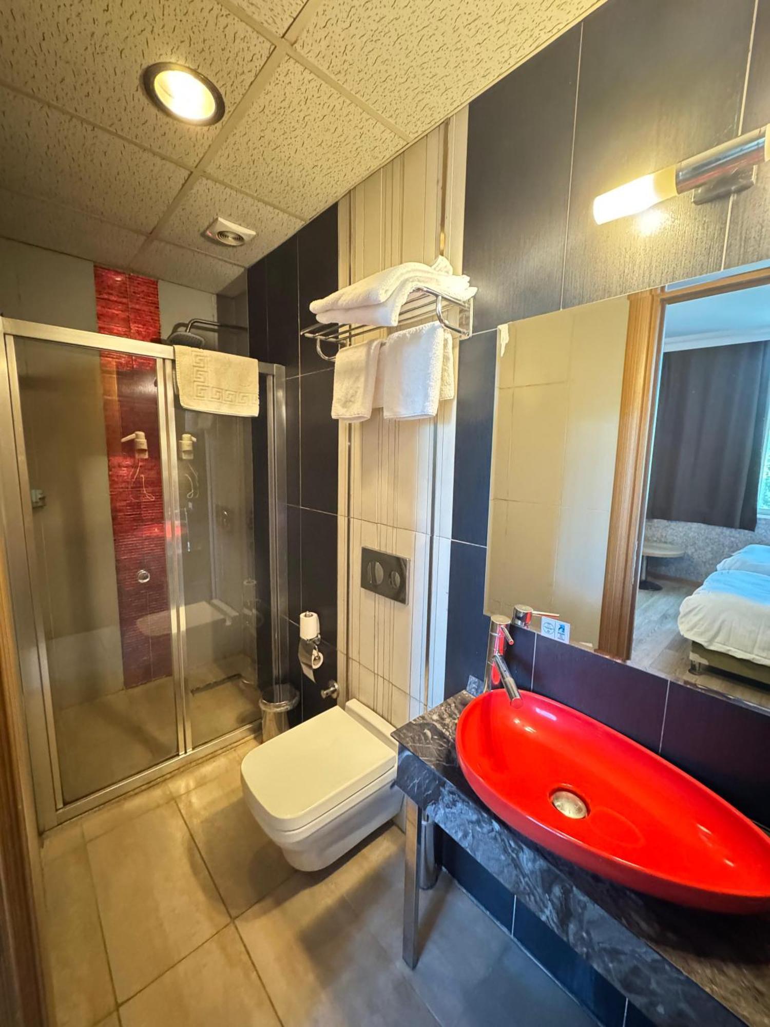 Lounge Hotel Истанбул Екстериор снимка