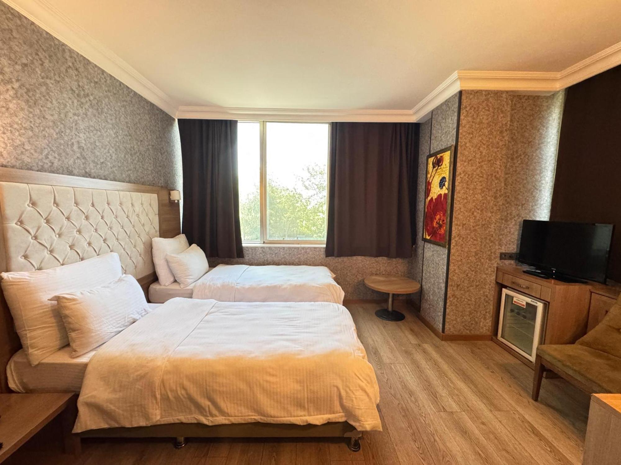 Lounge Hotel Истанбул Екстериор снимка